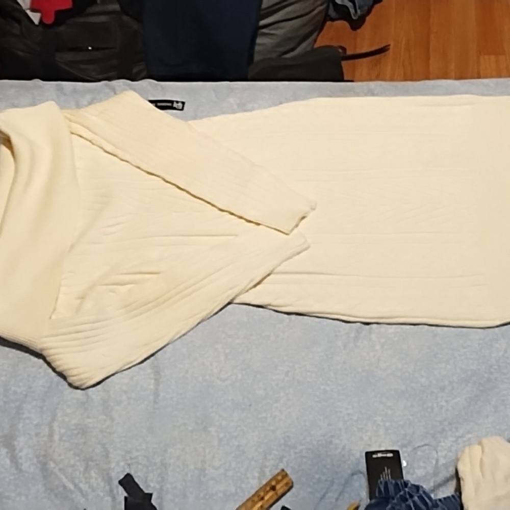 Sweater Dress - Picture 2 of 6